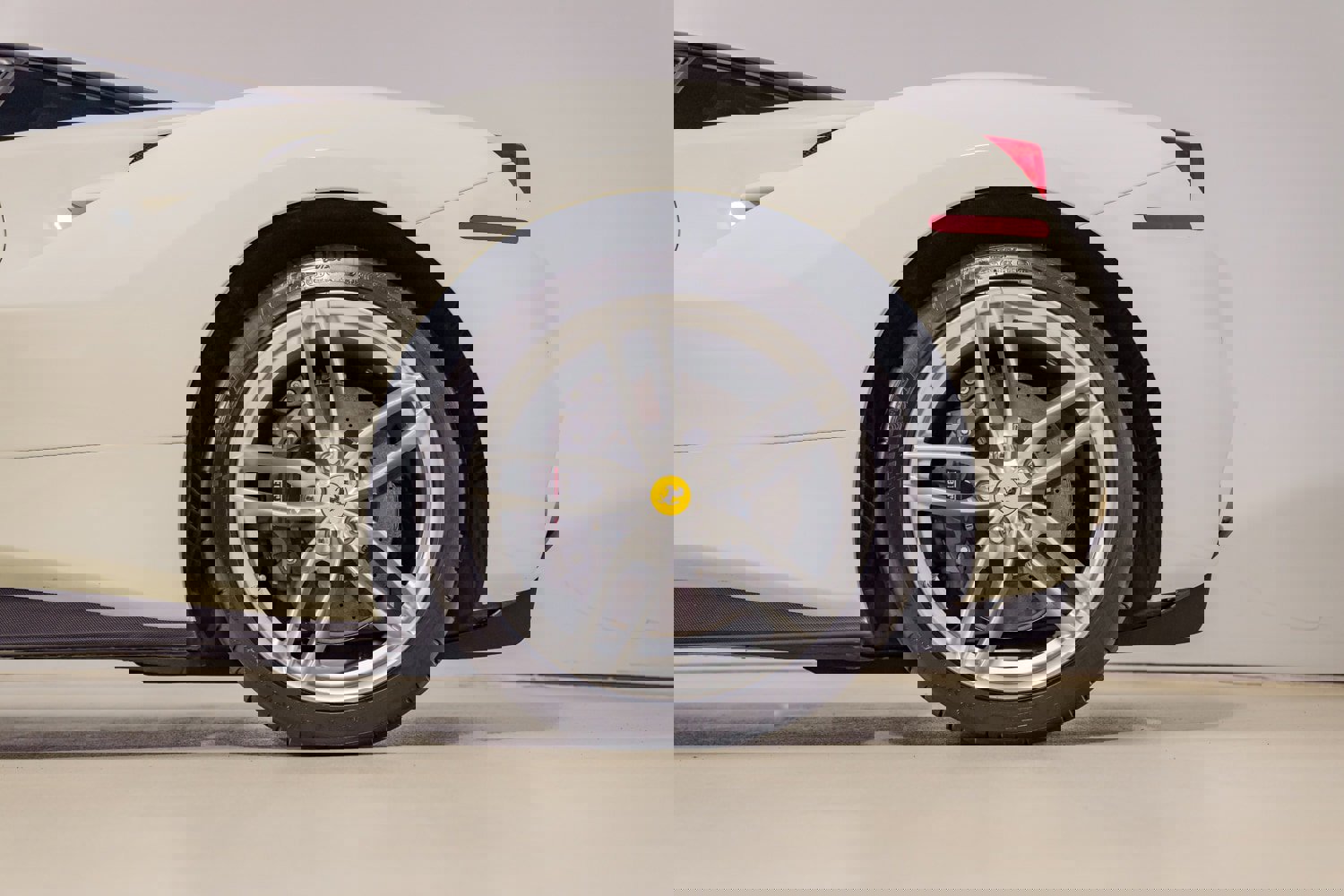 Used 2016 Ferrari 488 GTB image 31