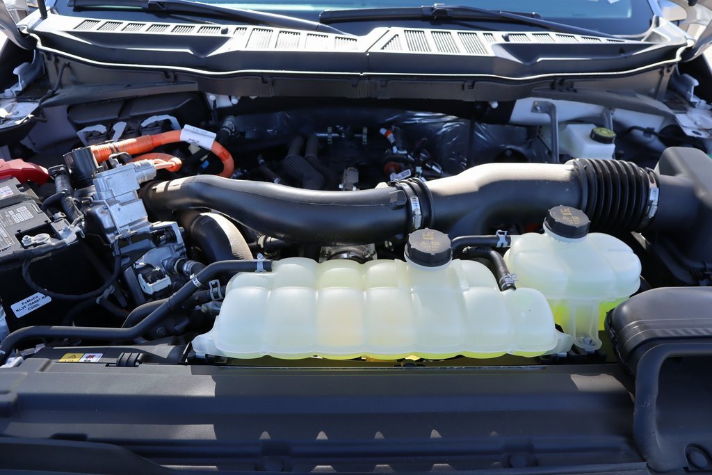 New 2025 Ford F150 Lariat w/ Equipment Group 501A Mid image 21