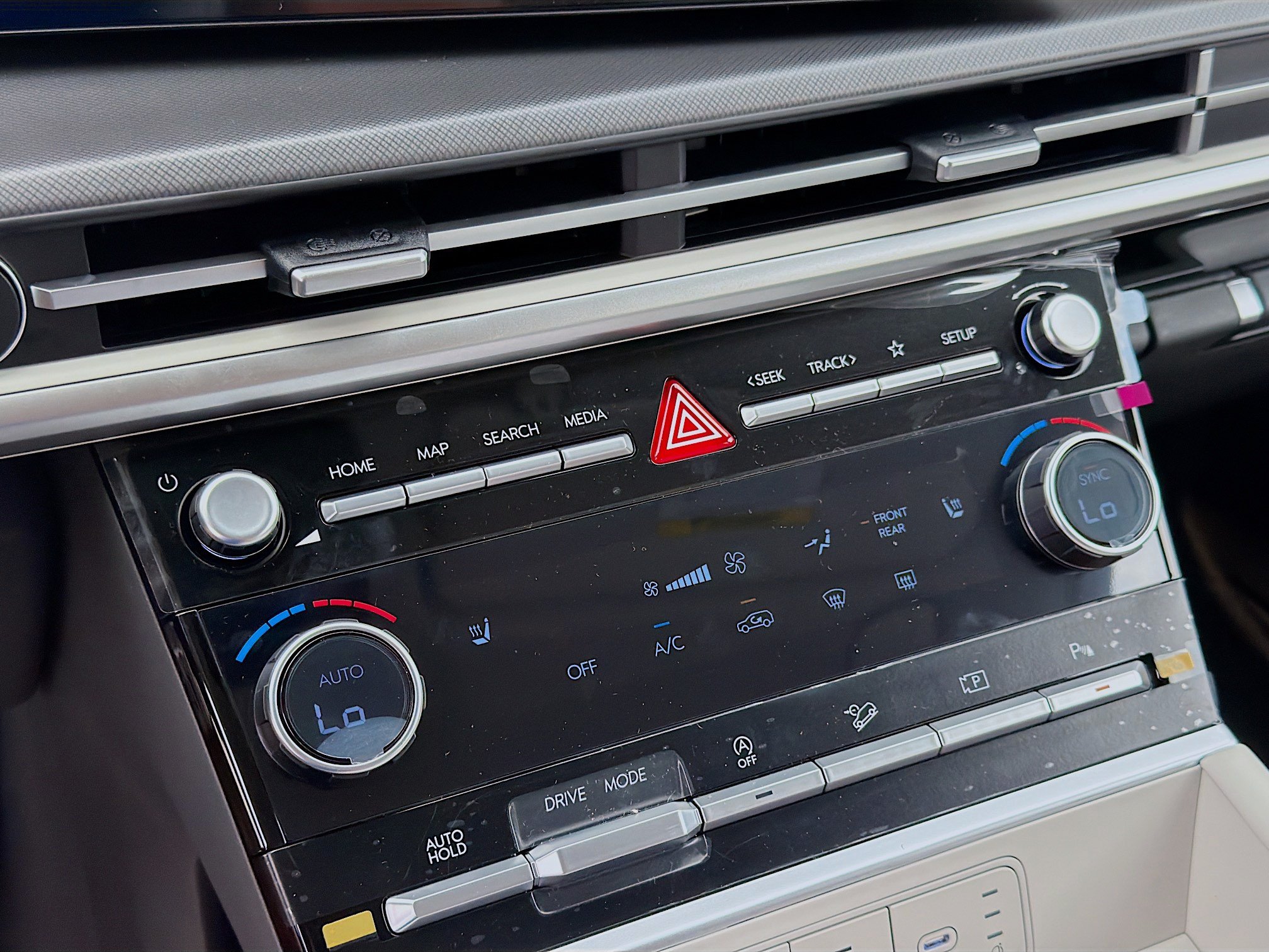 New 2026 Hyundai Santa Fe SEL FWD image 12