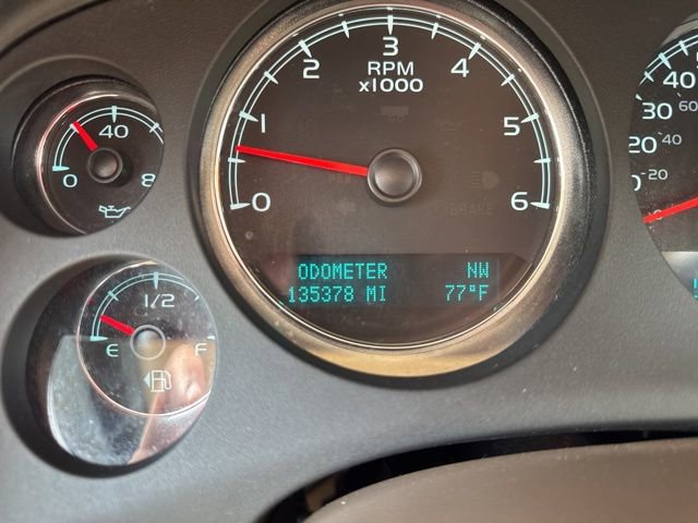 Used 2013 Chevrolet Avalanche LTZ image 28