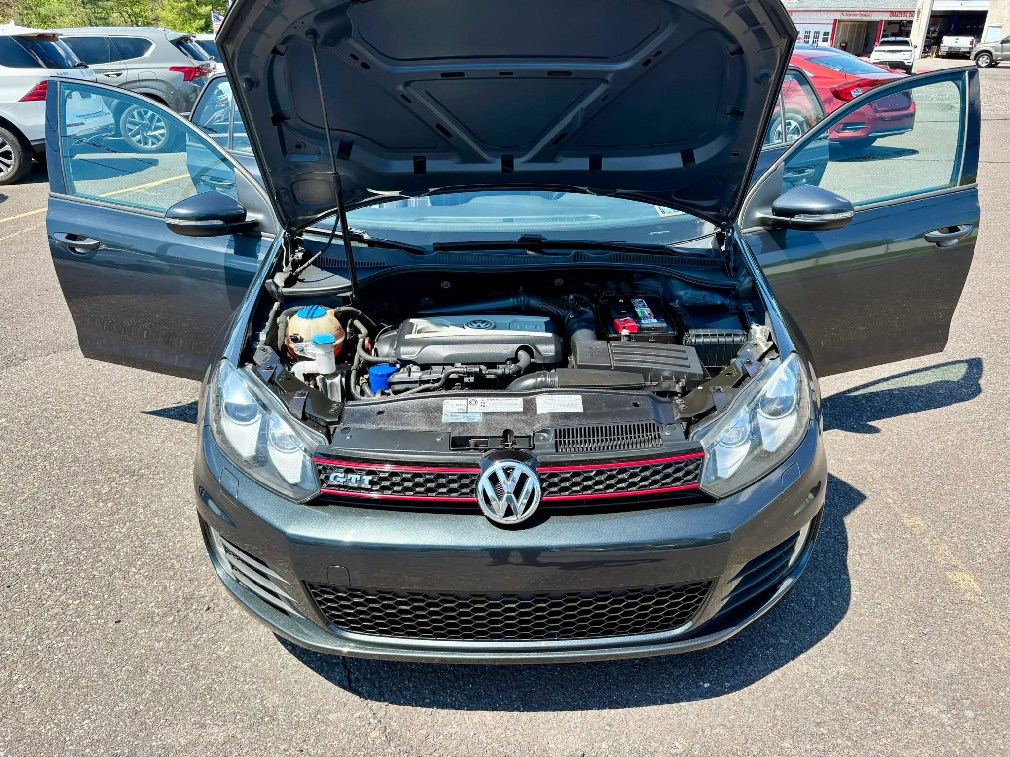 Used 2012 Volkswagen GTI 4-Door FWD image 9