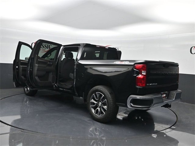 Used 2024 Chevrolet Silverado 1500 LT image 26