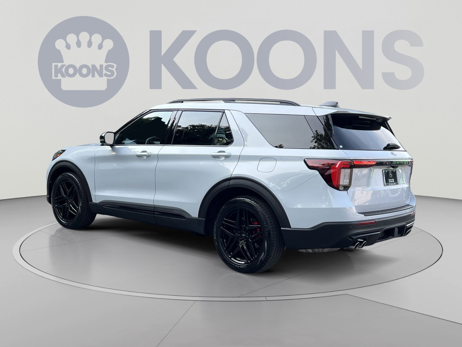 Used 2026 Ford Explorer ST w/ Sun And Sound Package AWD/4WD image 8