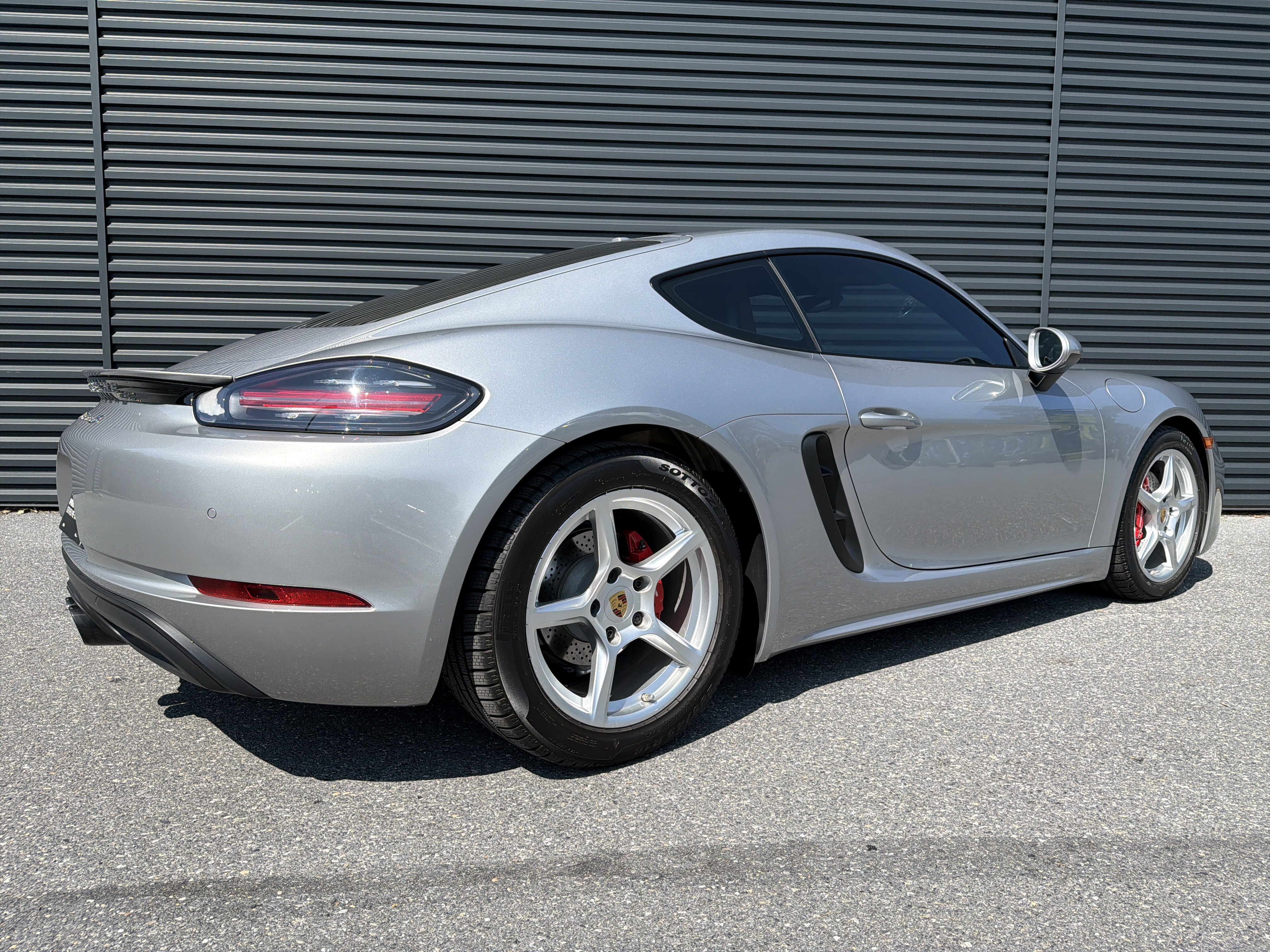 Used 2023 Porsche 718 Cayman S RWD image 5