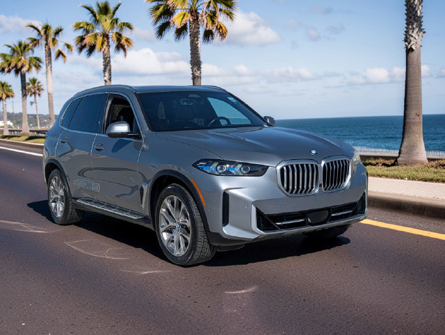 Used 2026 BMW X5 xDrive40i w/ Climate Comfort Package AWD/4WD image 4