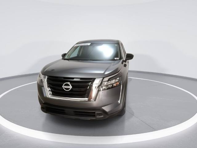 Certified 2024 Nissan Pathfinder S AWD/4WD image 2