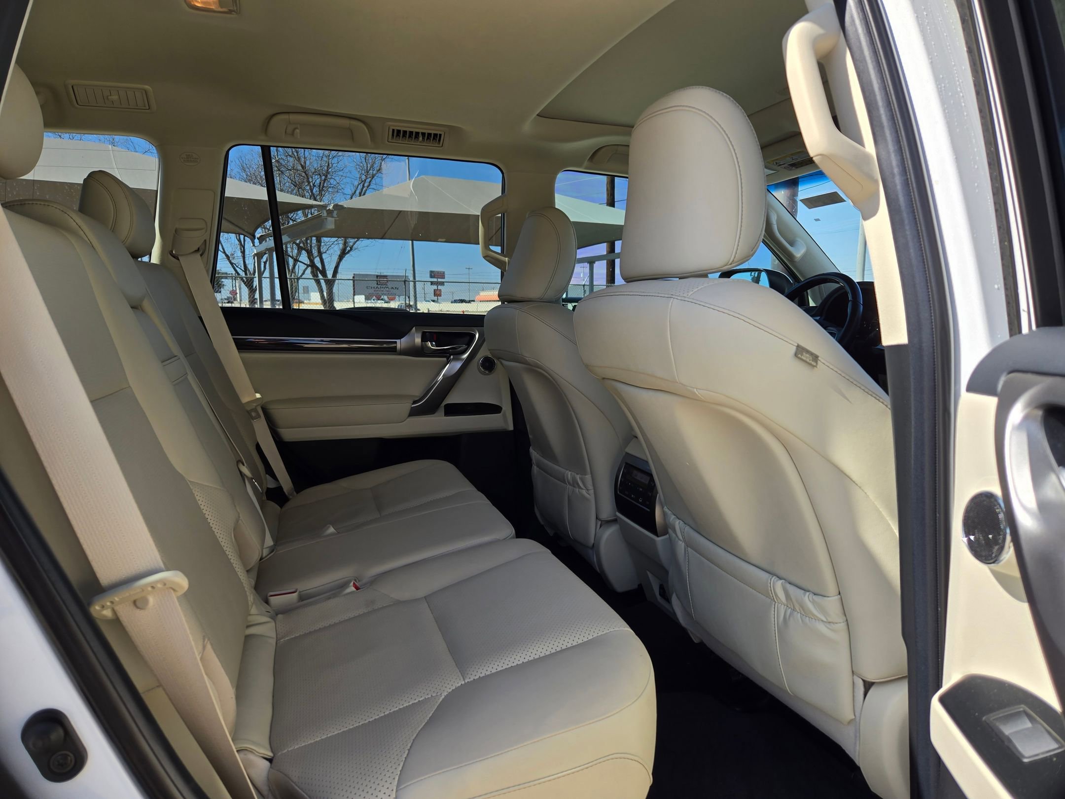 Used 2023 Lexus GX 460 Luxury image 28