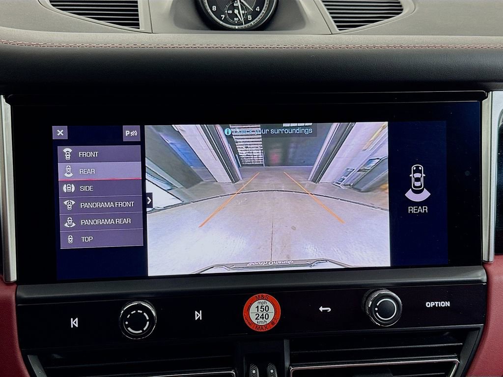 Used 2023 Porsche Macan S image 17