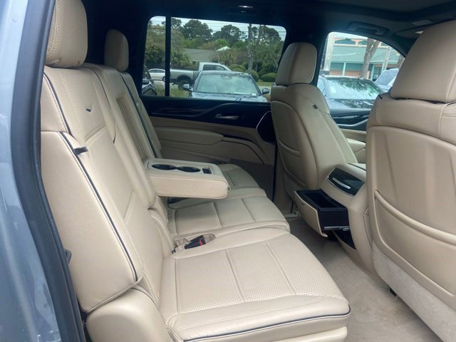 Certified 2023 Cadillac Escalade ESV Premium Luxury w/ Performance Package image 13