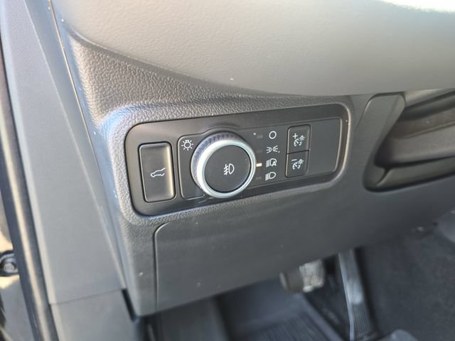 Certified 2025 Ford Explorer Active w/ Active Comfort Package AWD/4WD image 12