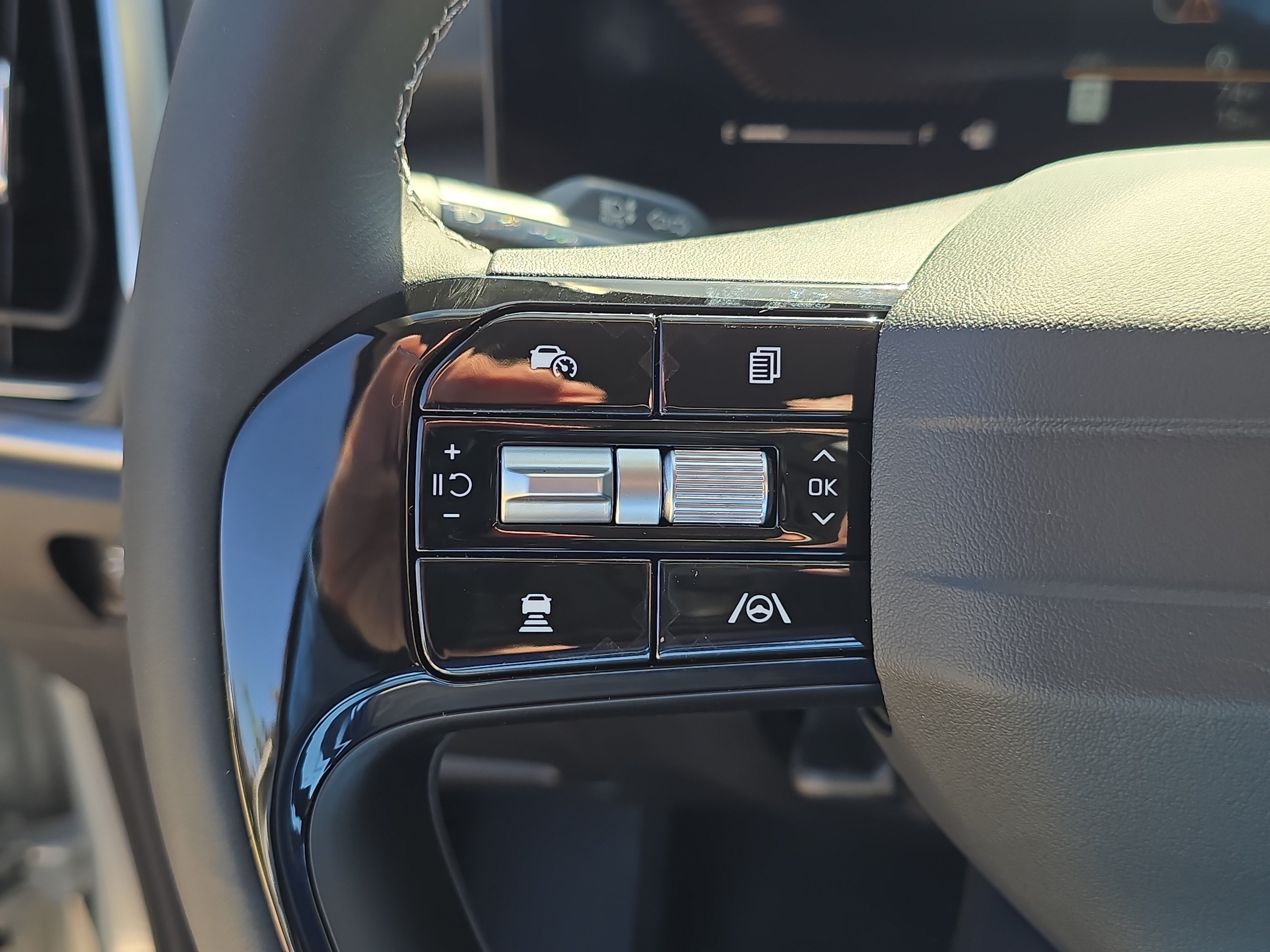 New 2026 Kia Sorento LX FWD image 29