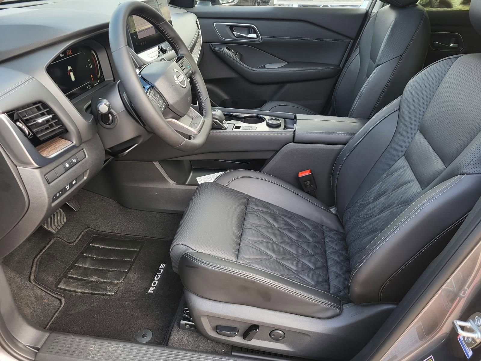 New 2026 Nissan Rogue Platinum image 21