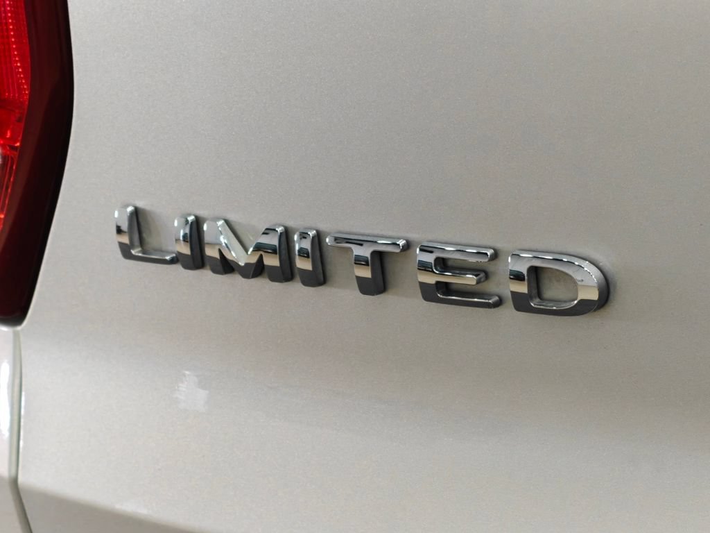 Used 2017 Ford Explorer Limited w/ Equipment Group 301A AWD/4WD image 68
