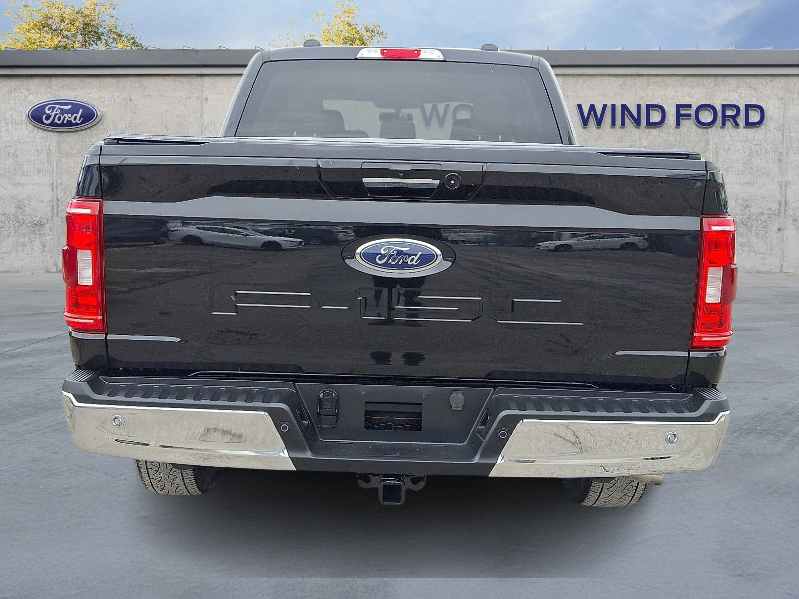 Certified 2023 Ford F150 XLT w/ Equipment Group 302A High image 5