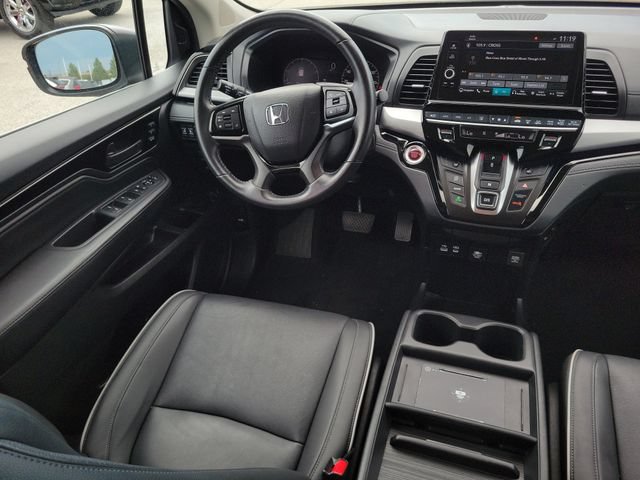 Used 2025 Honda Odyssey Touring image 16