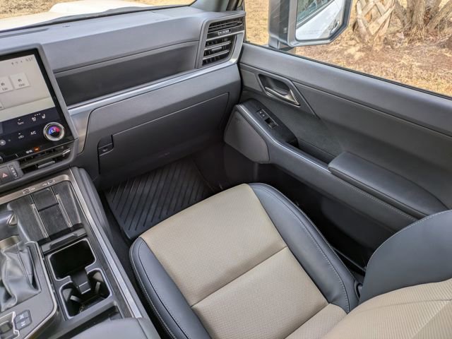 Used 2024 Lexus GX 550 image 15