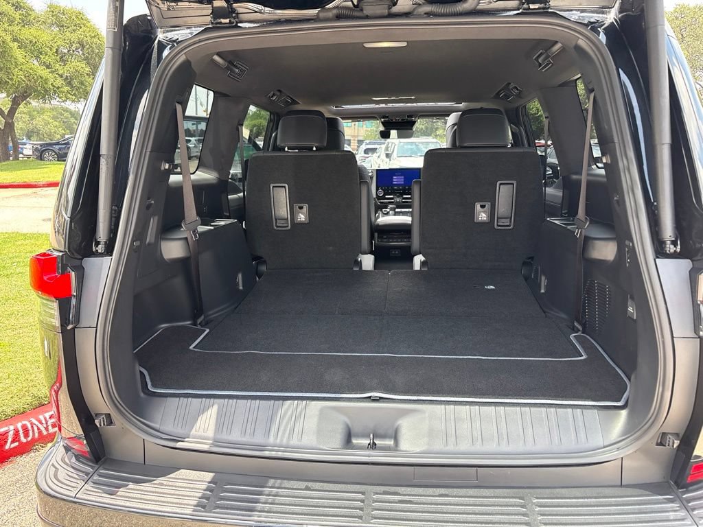 Used 2024 Lexus GX 550 w/ Accessory Package (Z1) AWD/4WD image 22