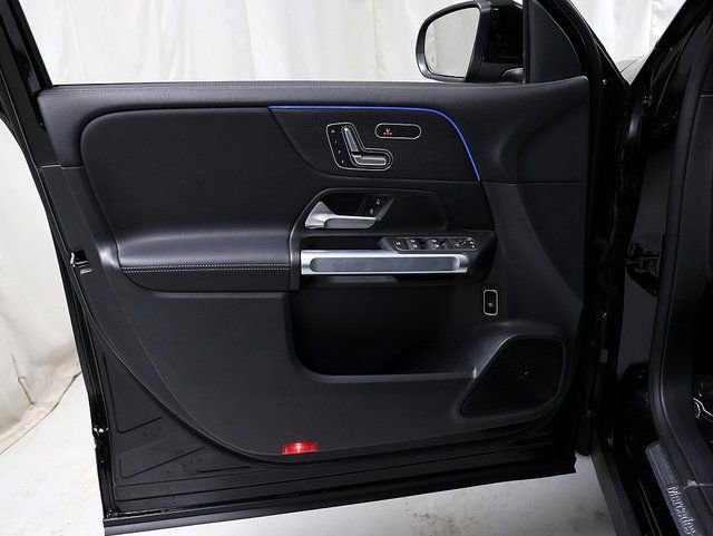 Certified 2026 Mercedes-Benz GLB 250 4MATIC image 24