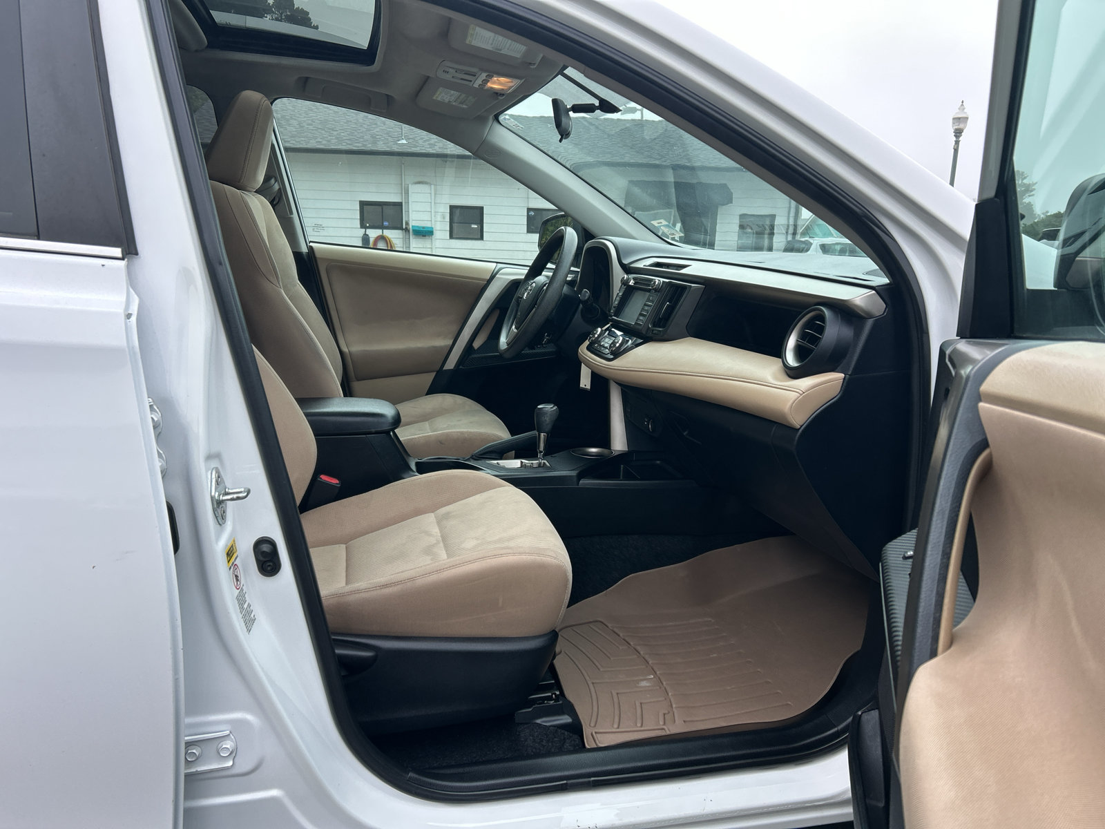 Used 2013 Toyota RAV4 XLE FWD image 26