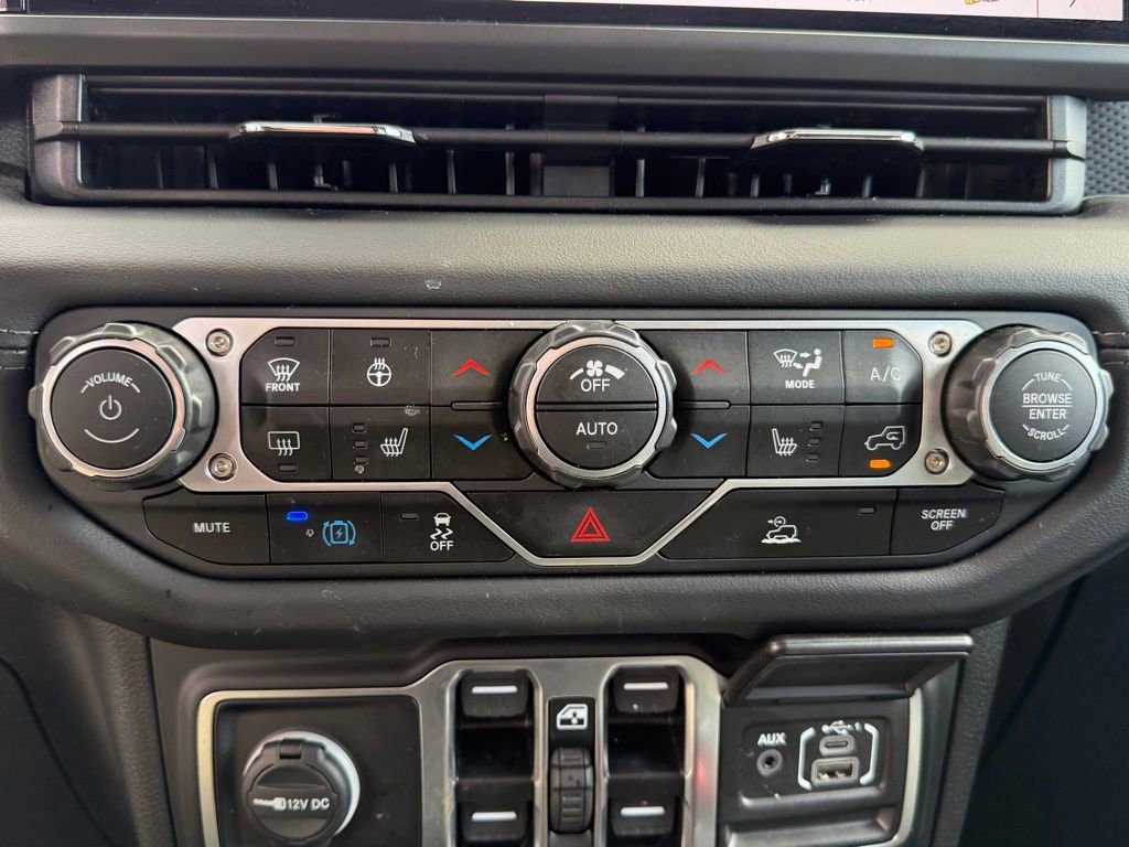 Certified 2025 Jeep Wrangler Unlimited Rubicon 4xe w/ Convenience Group image 25