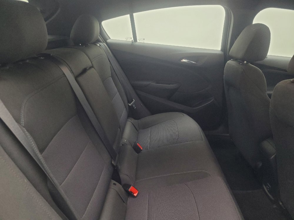 Used 2019 Chevrolet Cruze LT w/ Convenience Package FWD image 19