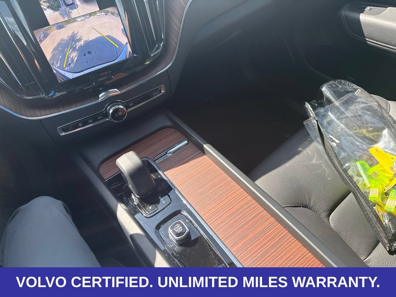 Certified 2024 Volvo XC60 B5 Plus w/ Protection Package Premier AWD/4WD image 26