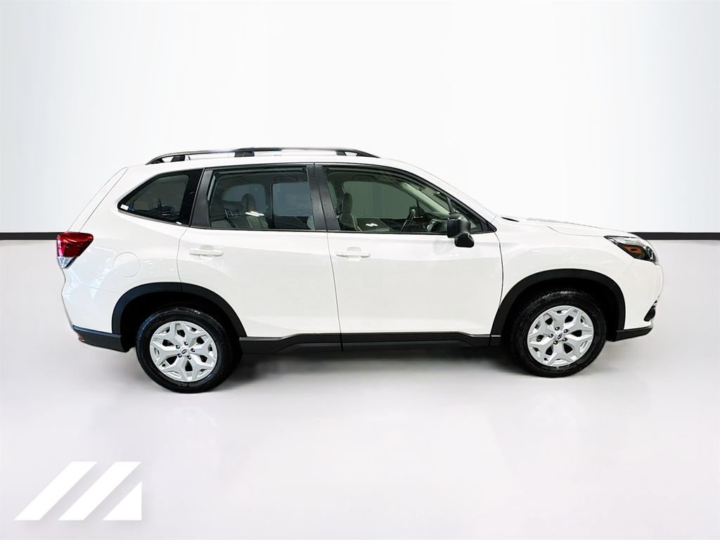 Used 2023 Subaru Forester AWD/4WD image 4