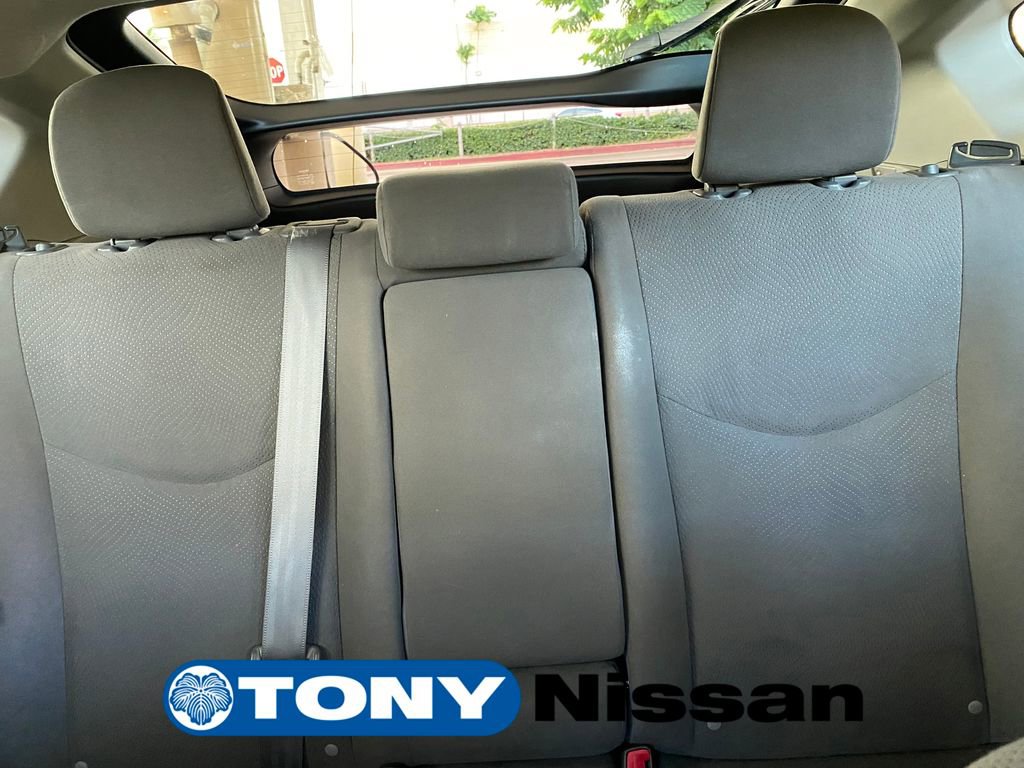 Used 2012 Toyota Prius Plug-In Hybrid image 18