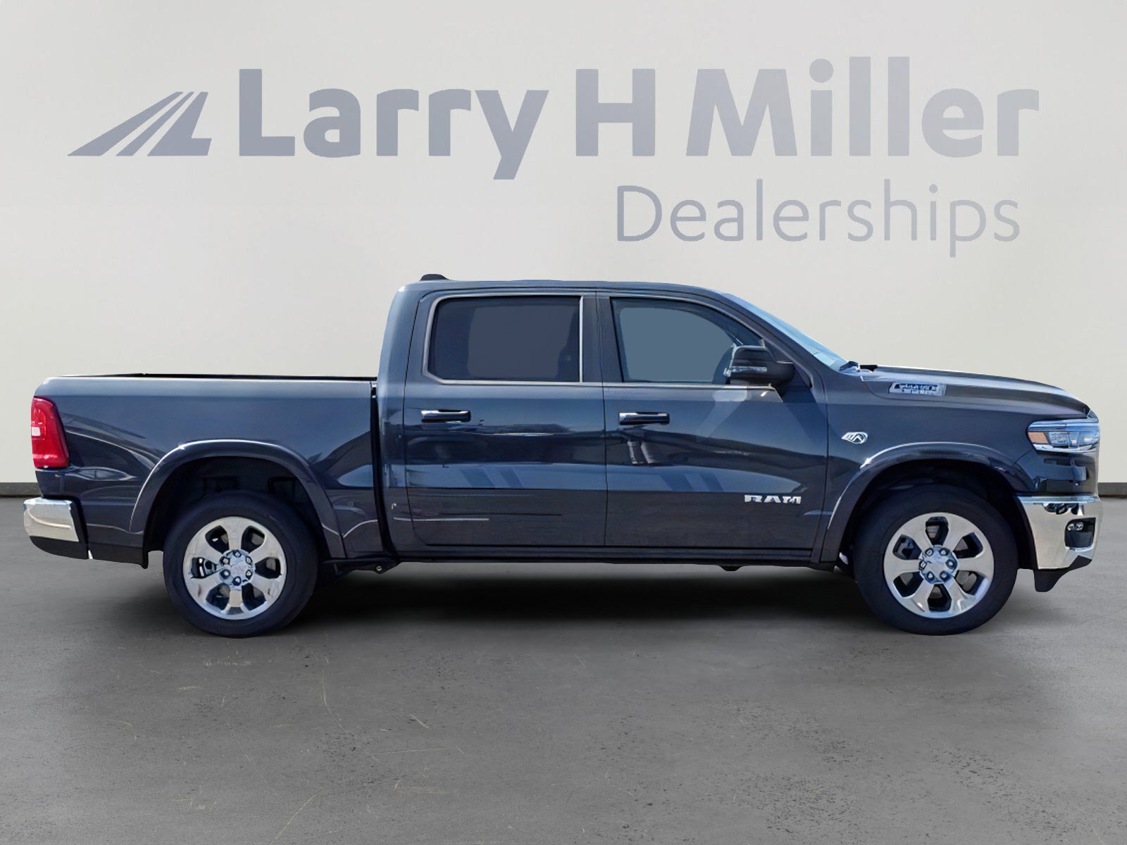 New 2026 RAM 1500 Big Horn AWD/4WD image 6
