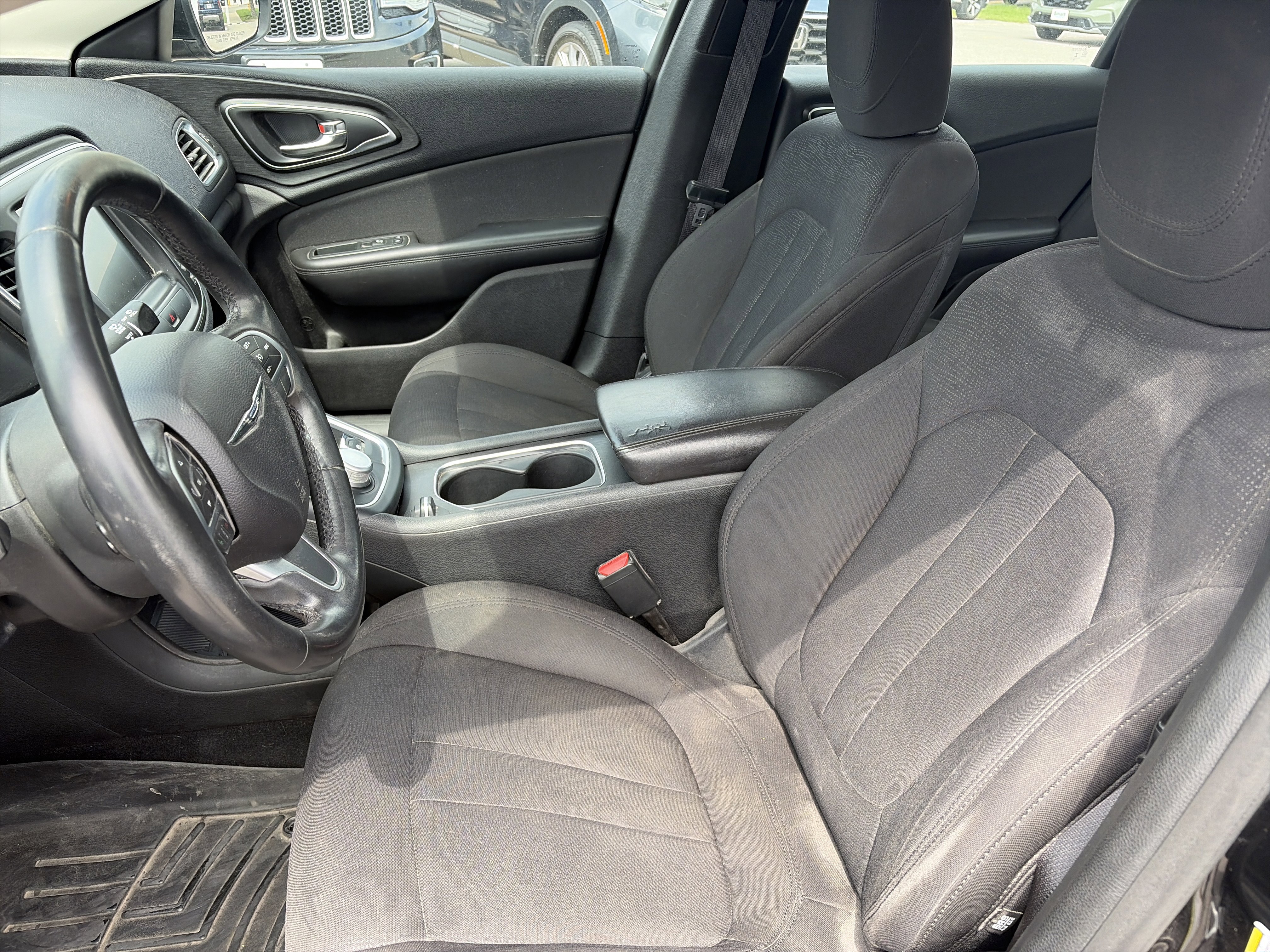Used 2015 Chrysler 200 Limited w/ Convenience Group FWD image 15