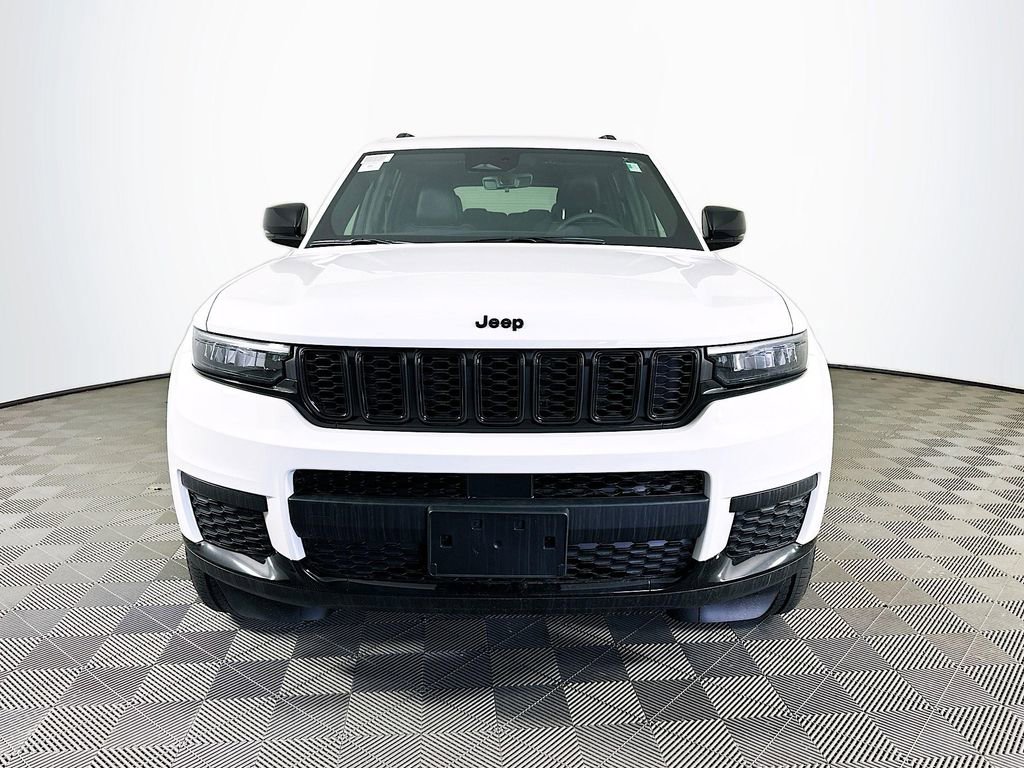 New 2025 Jeep Grand Cherokee L Altitude image 3