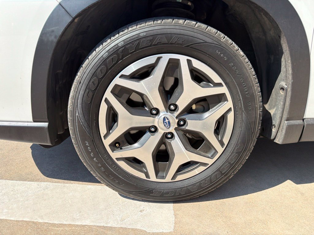 Used 2022 Subaru Forester Premium AWD/4WD image 10