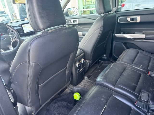 Used 2022 Ford Explorer XLT w/ Equipment Group 202A AWD/4WD image 10