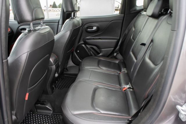 Used 2019 Jeep Renegade Trailhawk image 19
