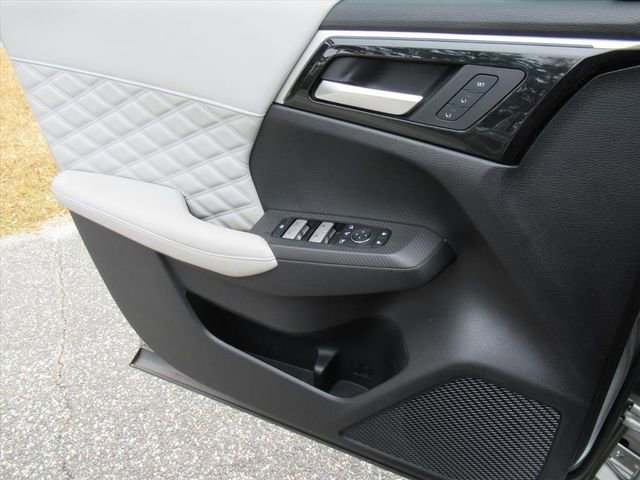 Used 2022 Mitsubishi Outlander SEL image 25