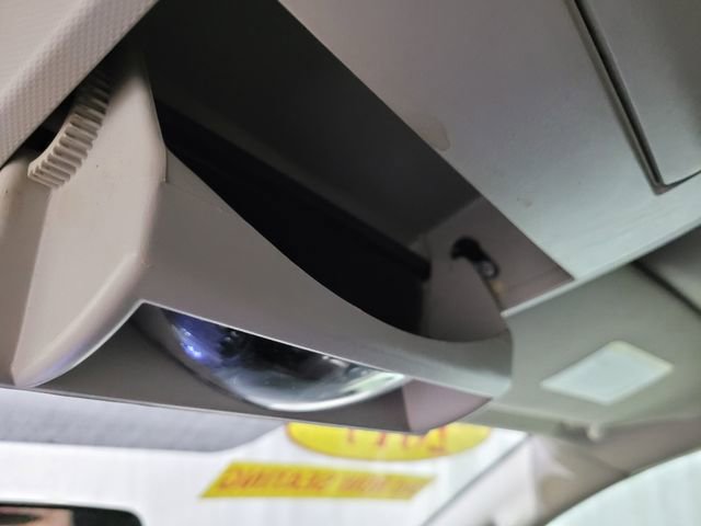 Used 2017 Dodge Grand Caravan SE image 36