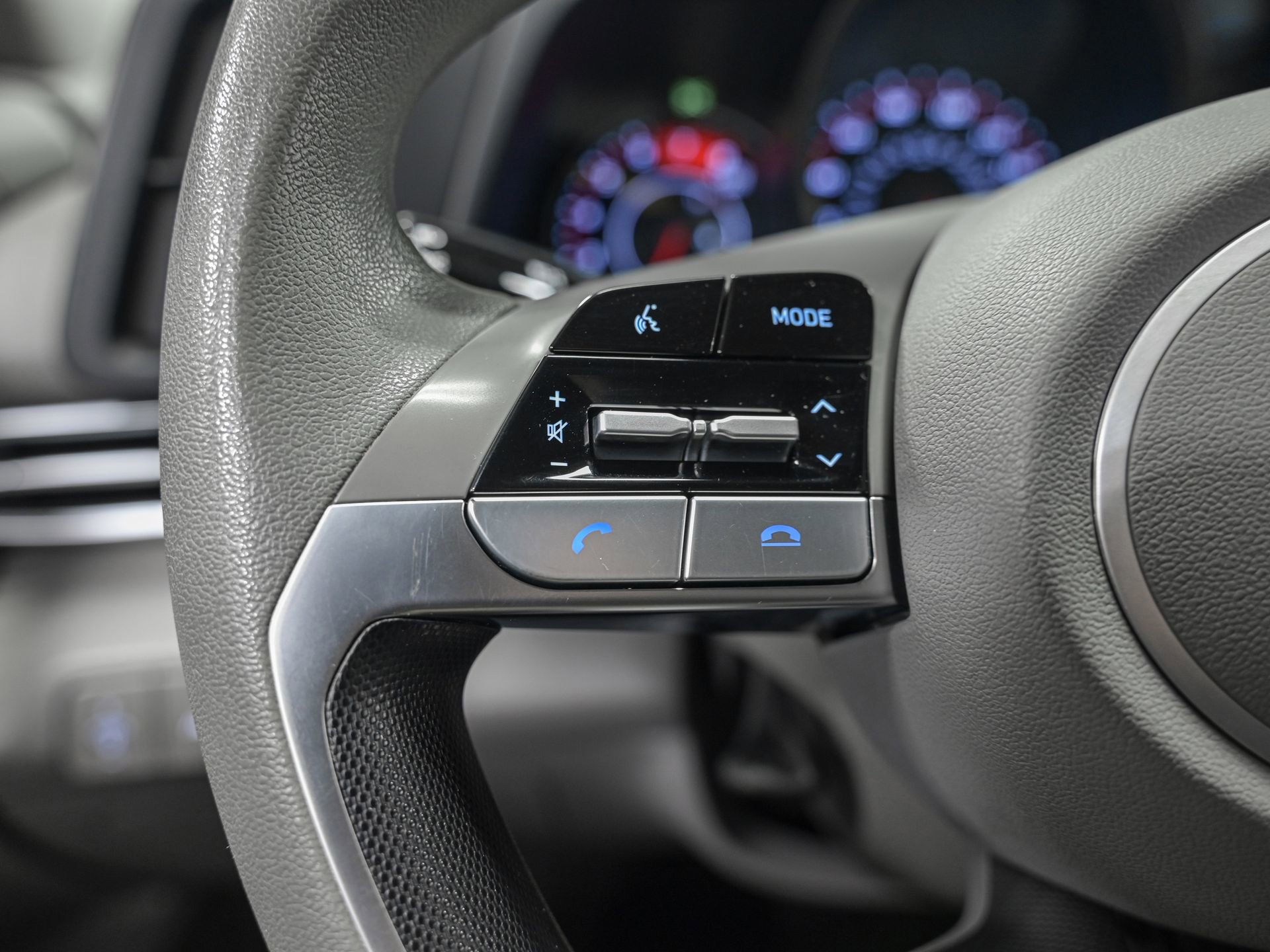 Used 2023 Hyundai Elantra SEL image 20