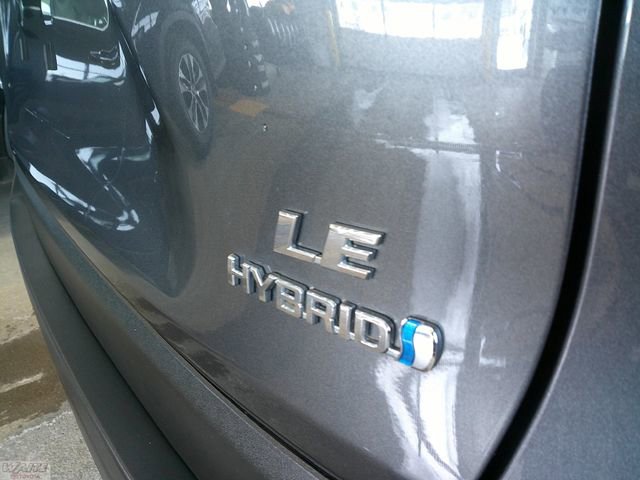 Used 2024 Toyota RAV4 LE image 8