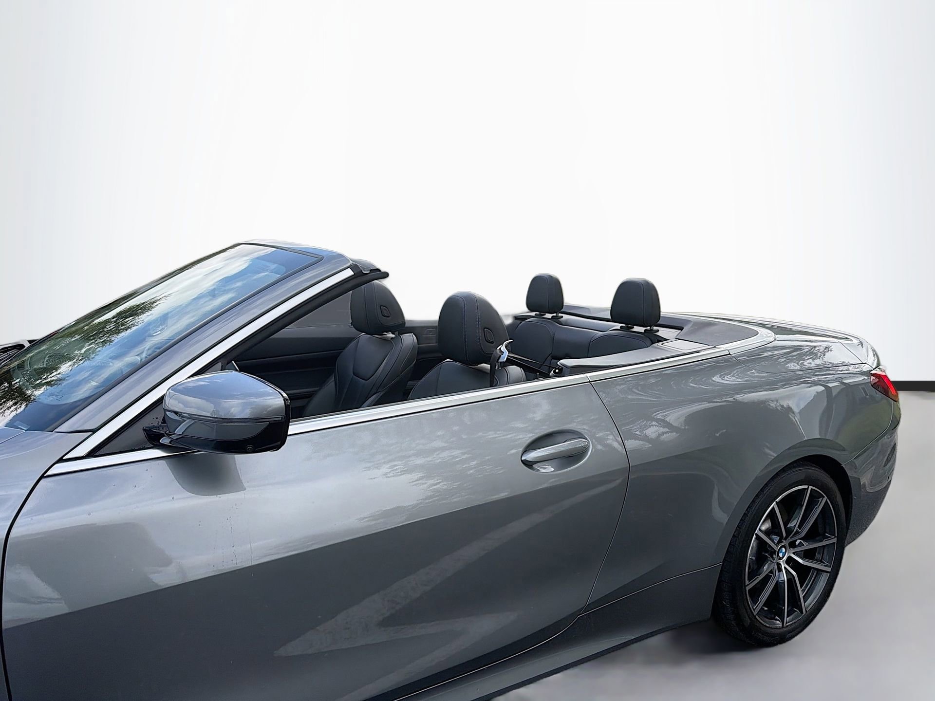 Certified 2025 BMW 430i Convertible image 27