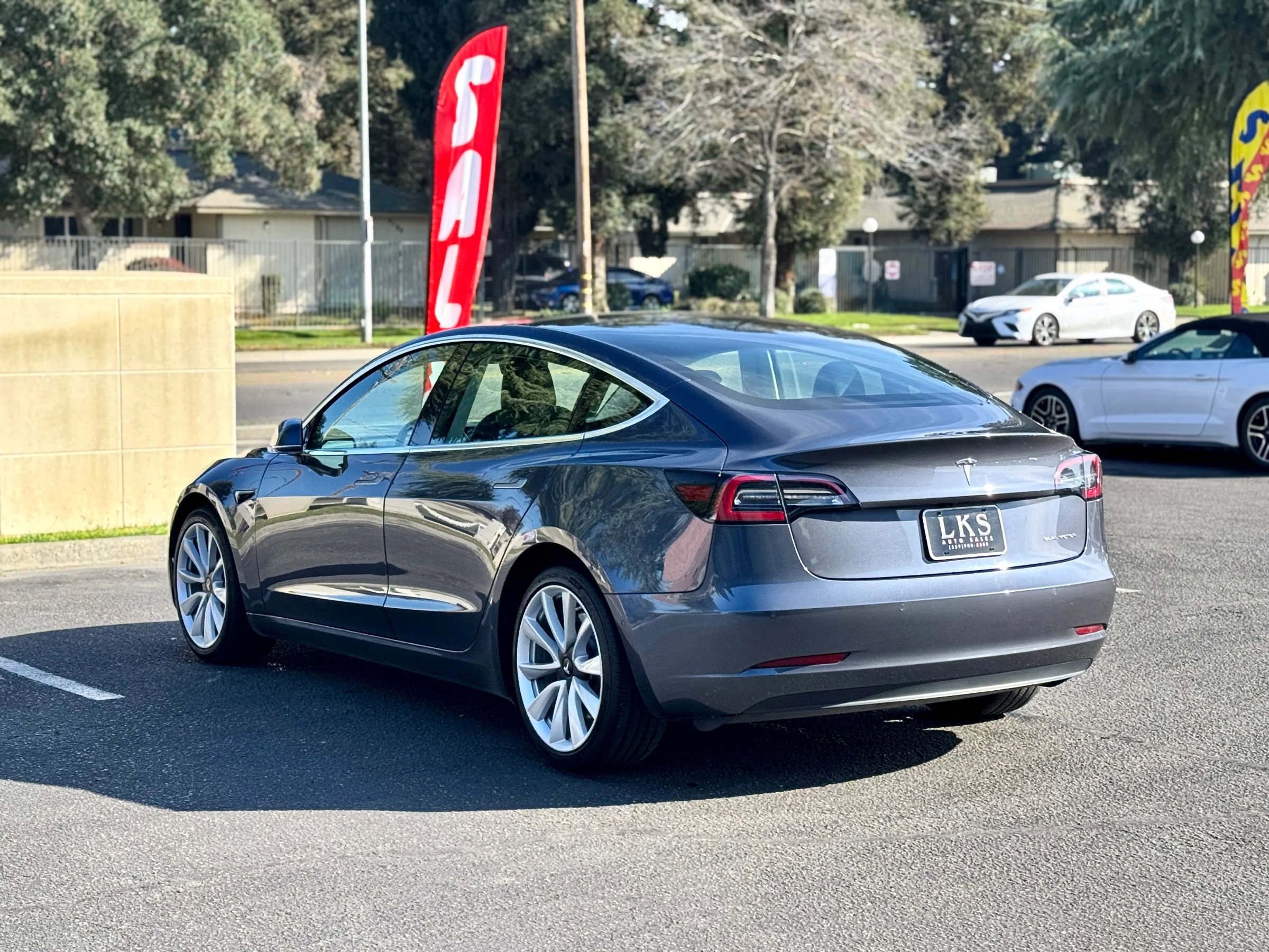 Used 2020 Tesla Model 3 Long Range image 5