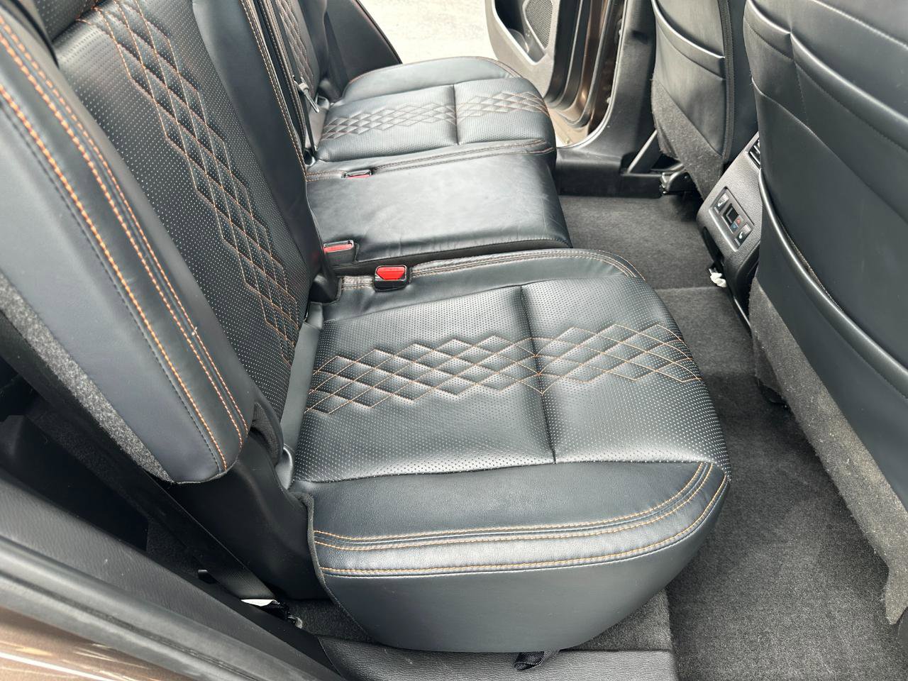 Used 2022 Mitsubishi Outlander SEL AWD/4WD image 34