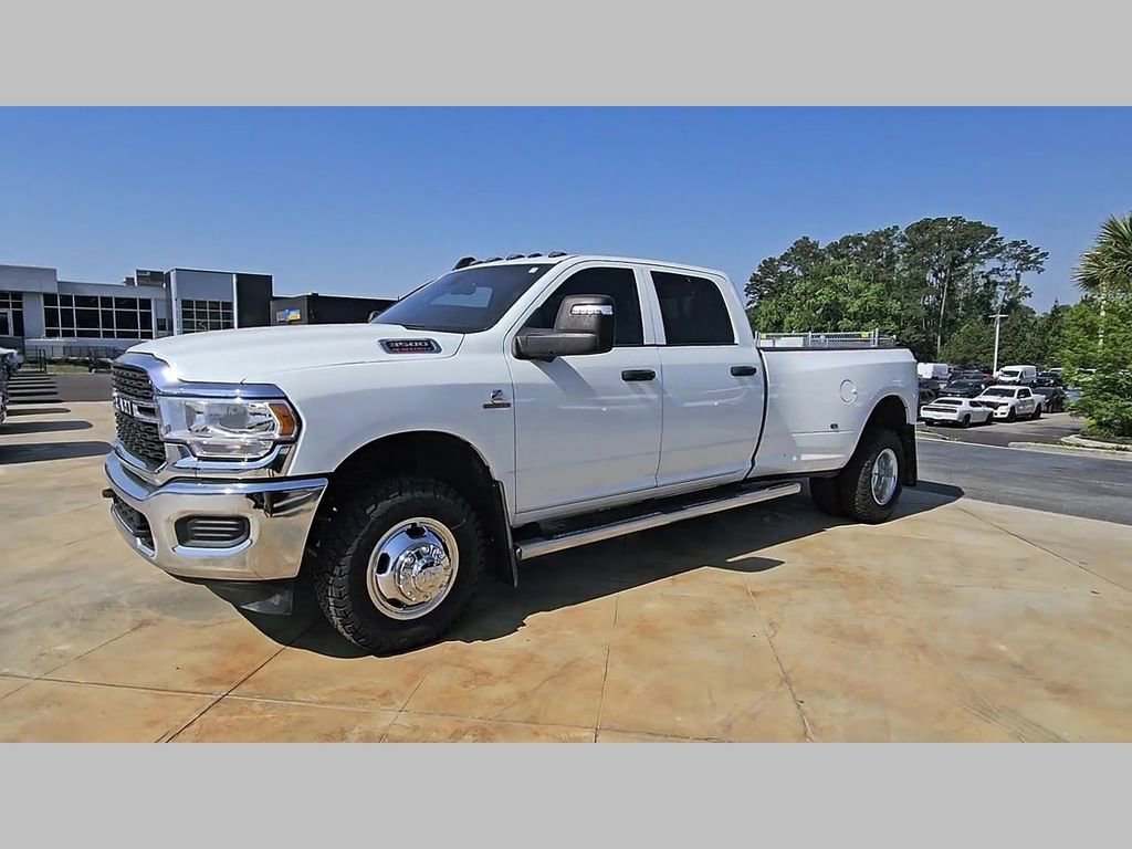 Used 2024 RAM 3500 Tradesman w/ Towing Technology Group AWD/4WD image 40