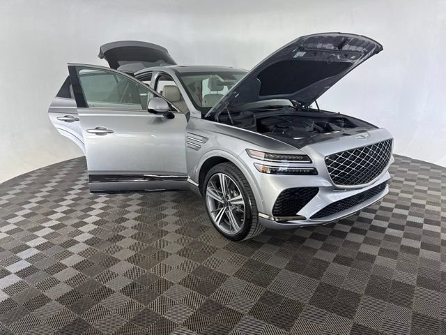 Used 2025 Genesis GV80 3.5T e-SC AWD/4WD image 12