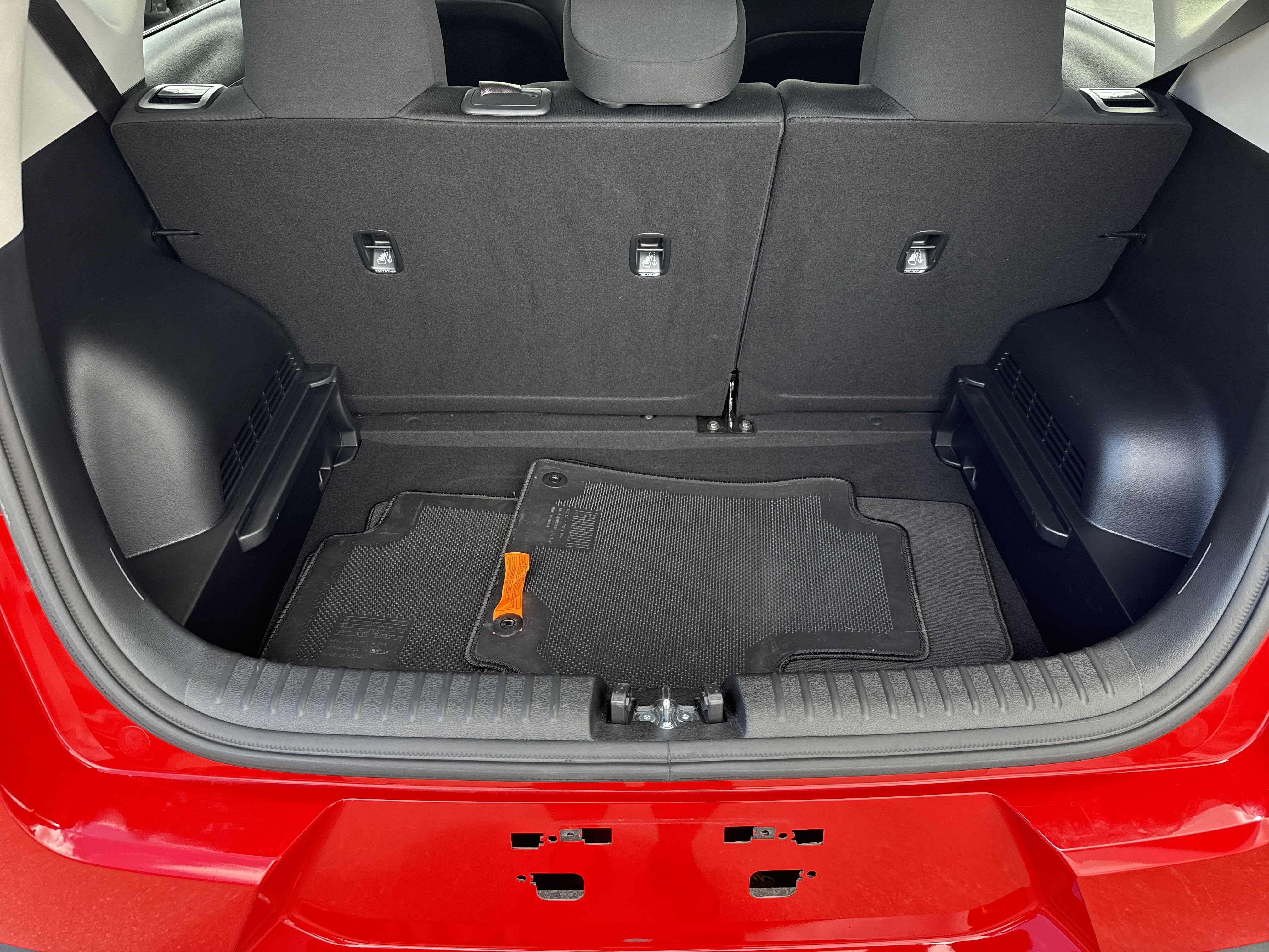 Certified 2025 Kia Soul LX w/ LX Technology Package FWD image 5