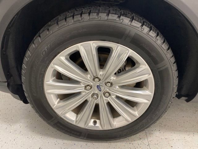 Used 2020 Ford Explorer Limited w/ Class III Trailer Tow Package image 9