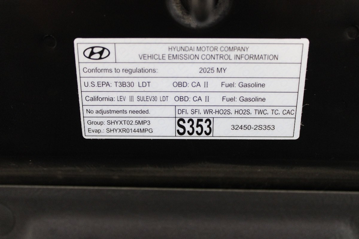 Used 2025 Hyundai Santa Fe Calligraphy FWD image 33