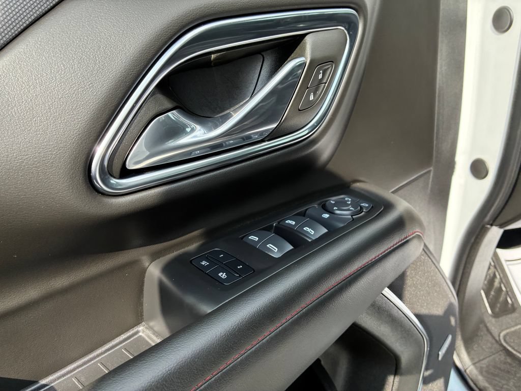 Used 2024 Chevrolet Tahoe RST AWD/4WD image 10