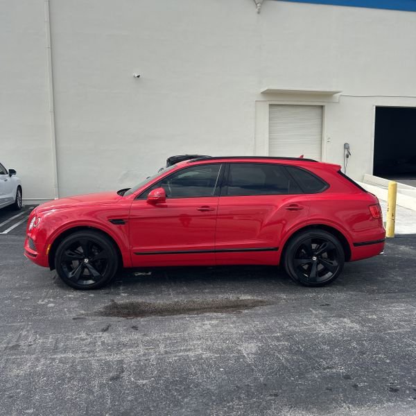 Used 2019 Bentley Bentayga image 5