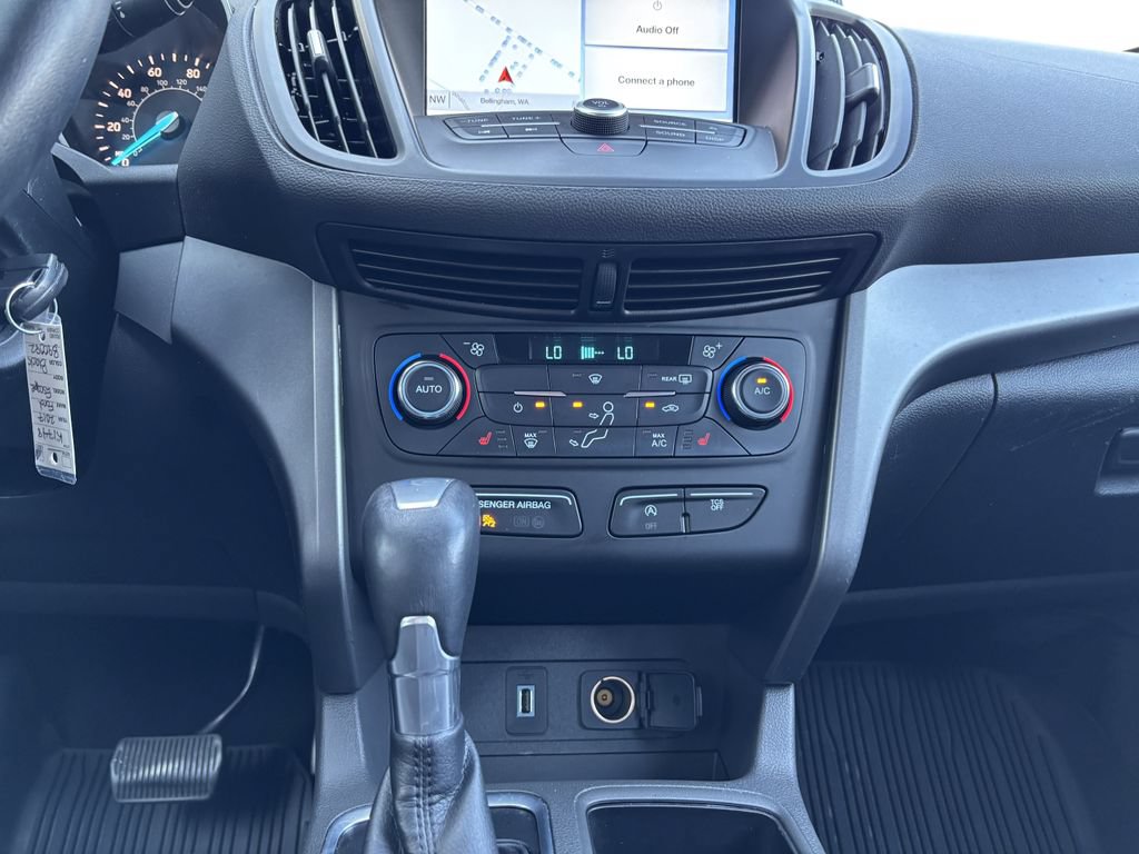 Used 2017 Ford Escape SE w/ SE Leather Comfort Package AWD/4WD image 19