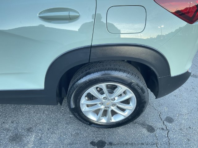 Used 2025 Chevrolet TrailBlazer LS w/ LS Convenience Package FWD image 30